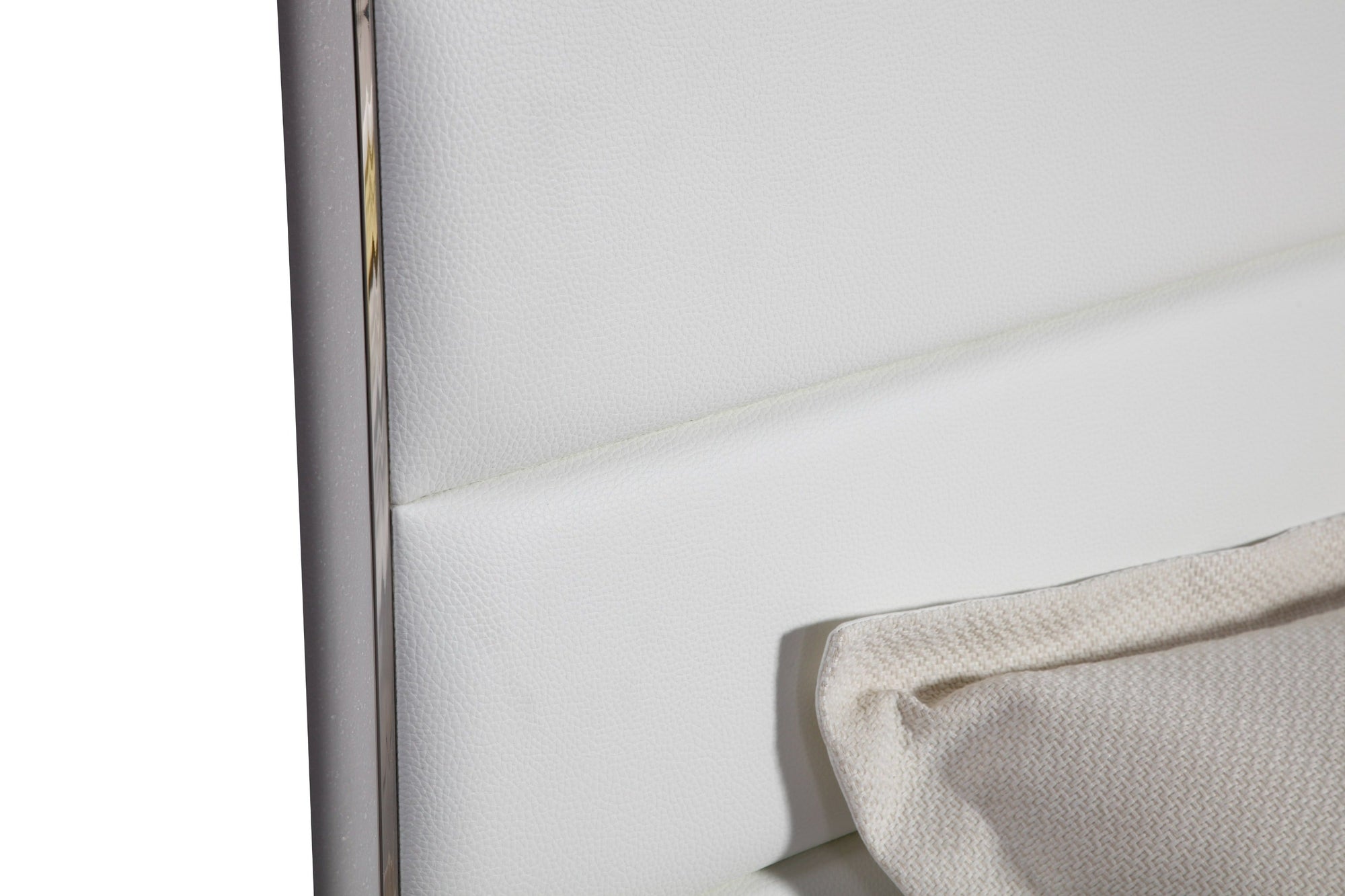 Modrest Cartier Modern White Vegan Leather & Stainless Steel Bedroom Set Model VGVC-BDA002-SET-WHT