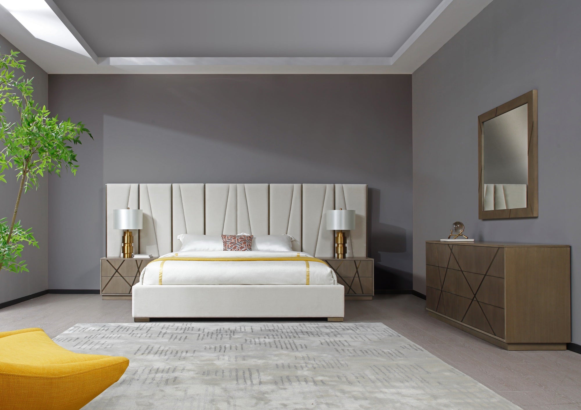 Modrest Nixa Modern Beige Velvet & Brushed Bronze & Birch Bedroom Set Model VGVC-BD1909-SET-BGE