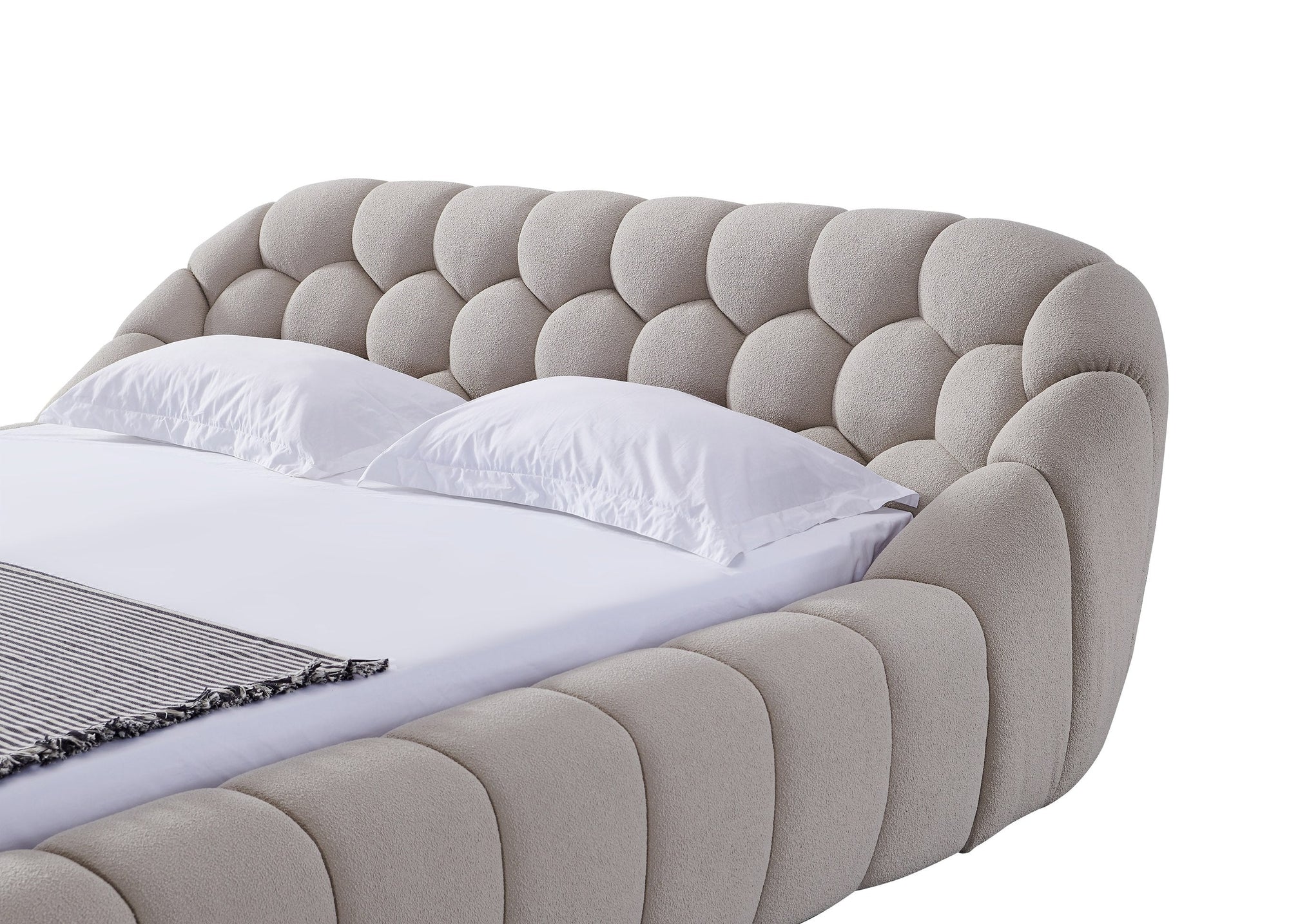 Lit en tissu beige moderne Divani Casa Yolonda, modèle VGEV-A127-BED-BGE