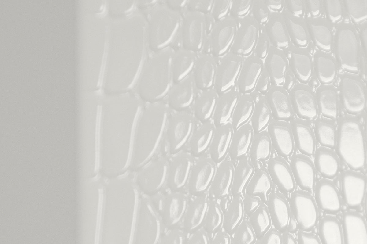 A&X Regal Modern White Crocodile Floor Mirror Model VGUNAK421-WHT