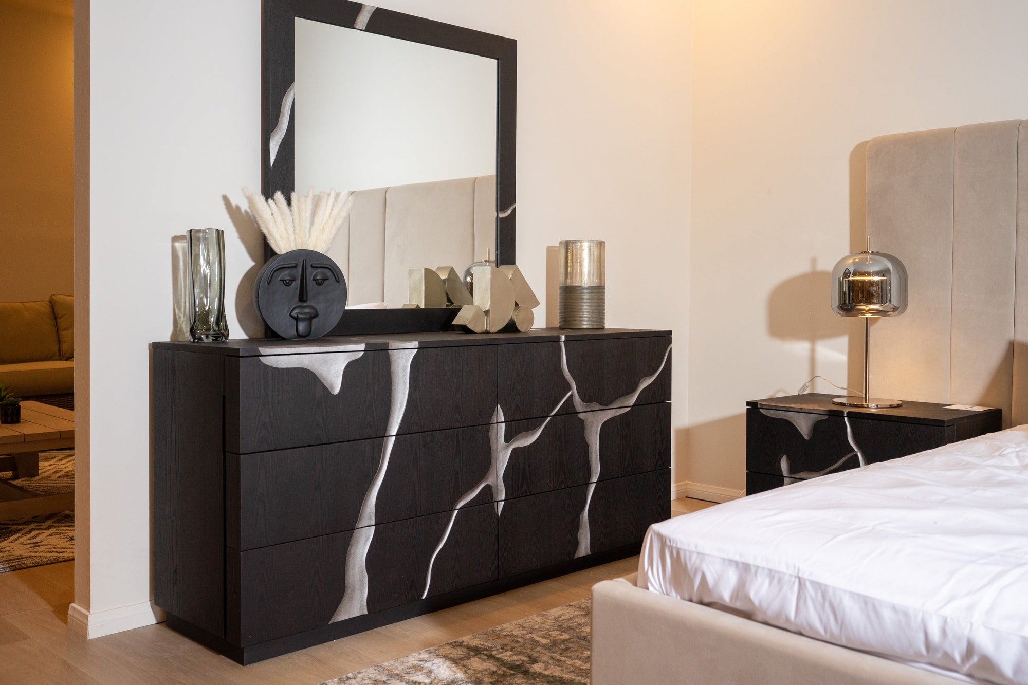 Modrest Aspen Modern Matte Brown Ash & Silver Dresser Model VGVCJ1801-DRS