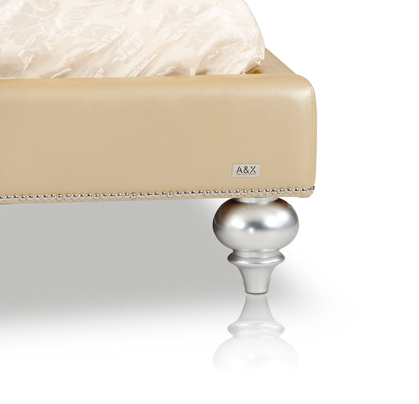 Lit California King Monica en cuir champagne moderne, modèle VGUNAW227-180-CK