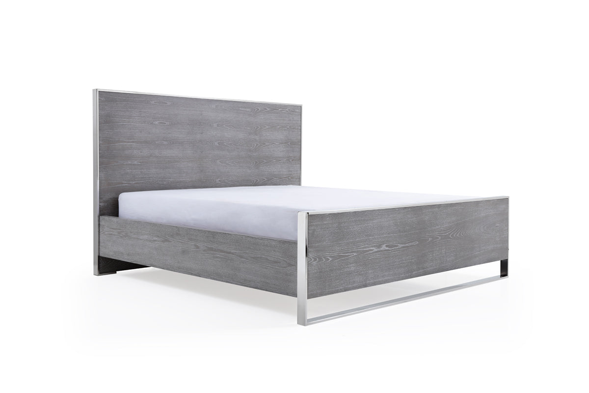 Lit moderne Eastern King Modrest Charlene en orme gris et acier inoxydable, modèle VGVCBD008A-LOW-GRY-EK