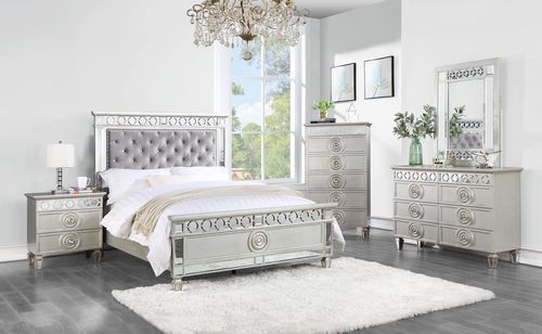 ACME Varian Gray Velvet Silver & Mirrored Full Bed Model BD01411F