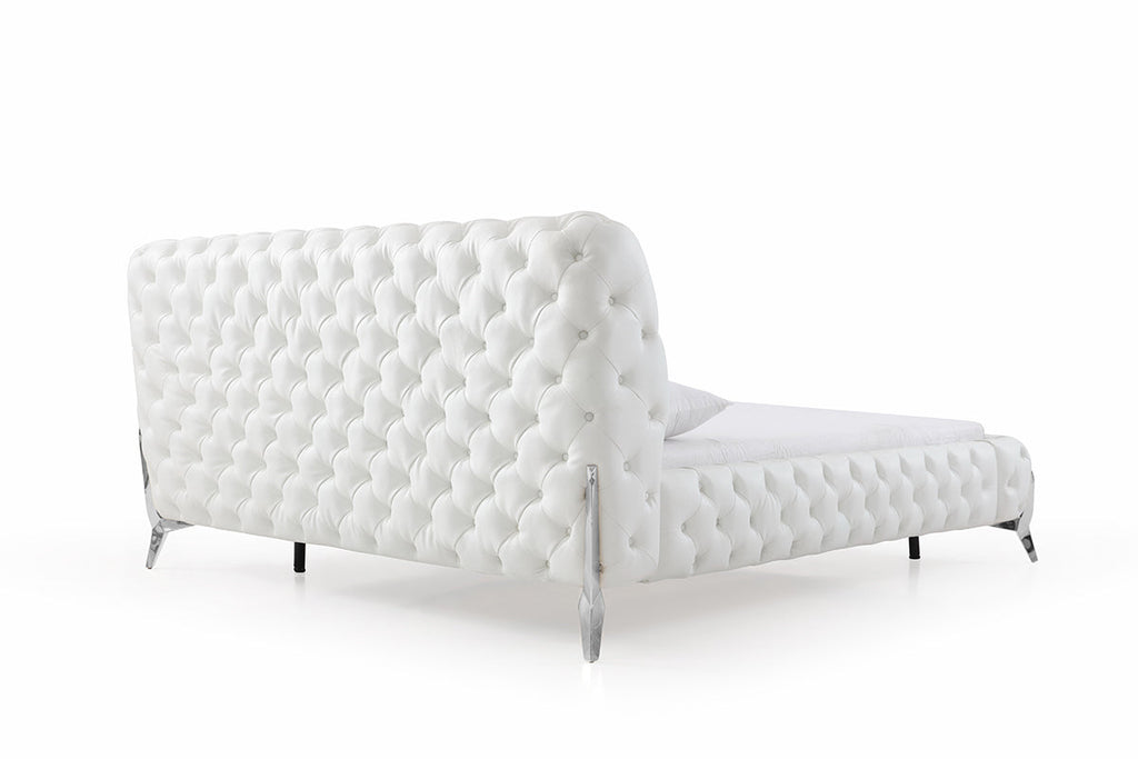 Lit Eastern King Modrest Legend moderne en cuir reconstitué blanc, modèle VGVCBD8111-WHT-EK