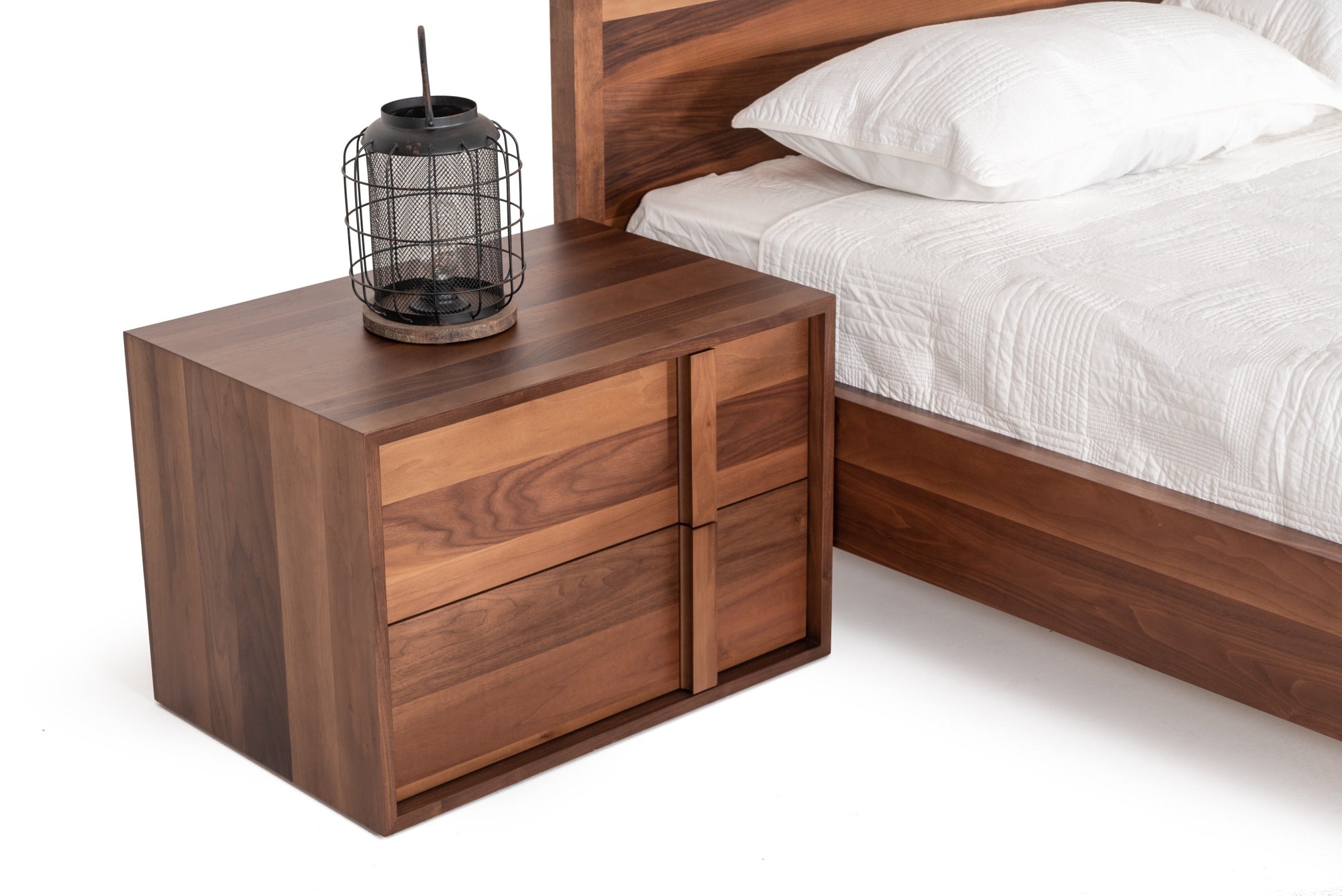 Nova Domus Berlin Modern Walnut Bedroom Set Model VGMABR-92-SET