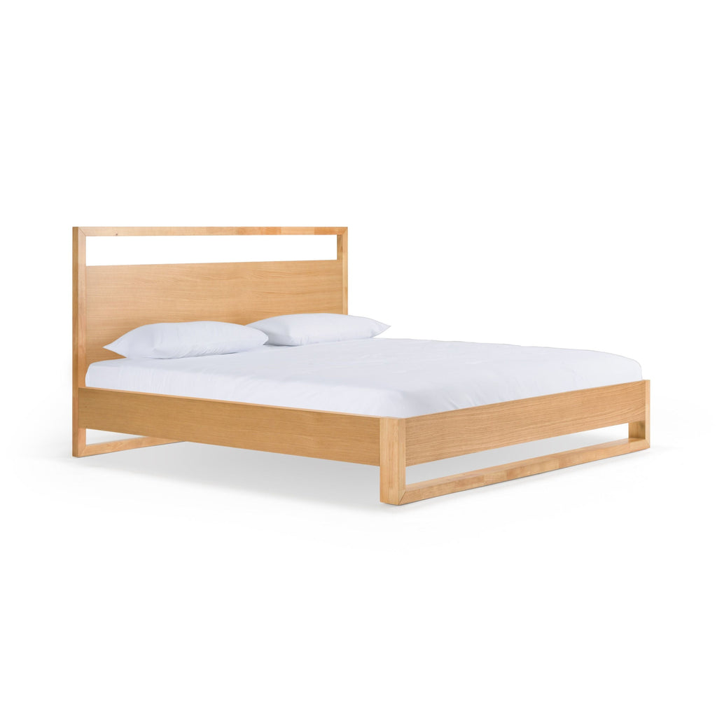 Lit California King Nova Domus Berlin en chêne naturel moderne, modèle VGMA-BR-92-BED-NAT-CK