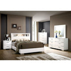 Miroir contemporain Carlie White, modèle CM7049WH-M, de Furniture of America