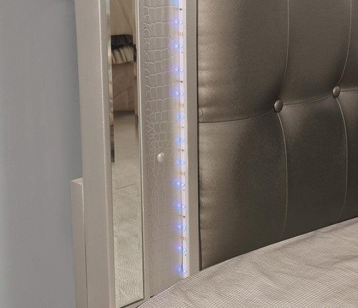 Commode contemporaine Brachium argentée de Furniture of America, modèle CM7977SV-C