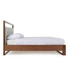 Lit Eastern King Nova Domus Falcor en tissu gris moderne et placage noyer, modèle VGMABR-107-BED-EK