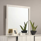 Miroir contemporain Horten blanchi, modèle FM7200WH-M, de Furniture of America