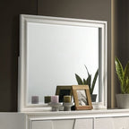 Miroir contemporain blanc Holsted, modèle FM72012WH-M, de Furniture of America