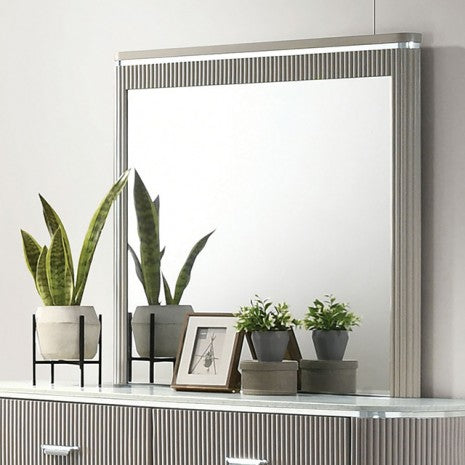 Miroir contemporain gris clair Aldridge, modèle FM7243GY-M de Furniture of America