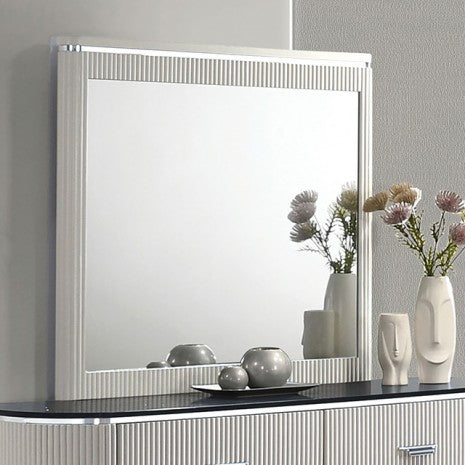 Miroir contemporain gris clair Aldgate, modèle FM7244GY-M de Furniture of America