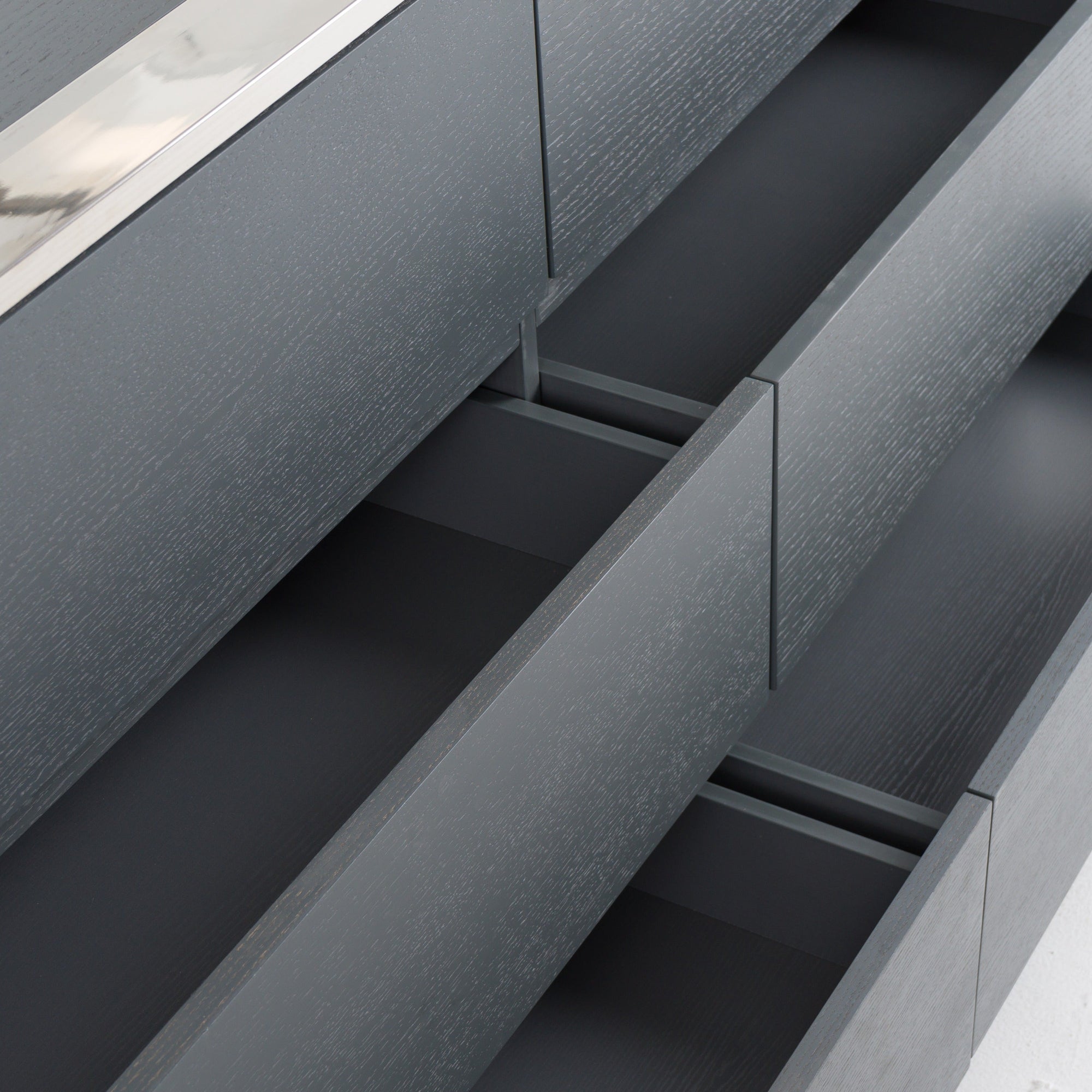 Modrest Jolene Modern Grey Dresser Model VGBBMC1710DR-GRY-DRS