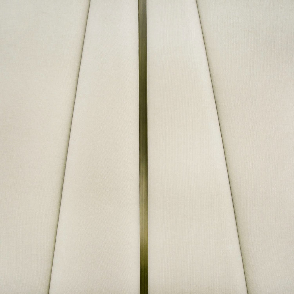 Lit California King Modrest Nixa en velours beige moderne et bronze brossé, modèle VGVC-BD1909-BED-BGE-CK