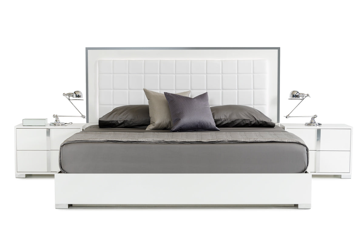 Lit moderne blanc California King Modrest San Marino, modèle VGACSANMARINO-BED-WHT-CK