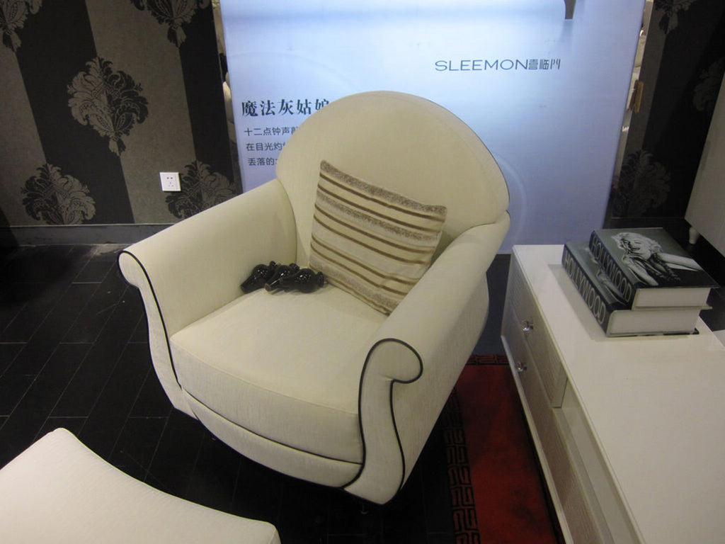 Lit plateforme en cuir capitonné de style transitionnel Auspicious, modèle VGSLE-AUSPICIOUS