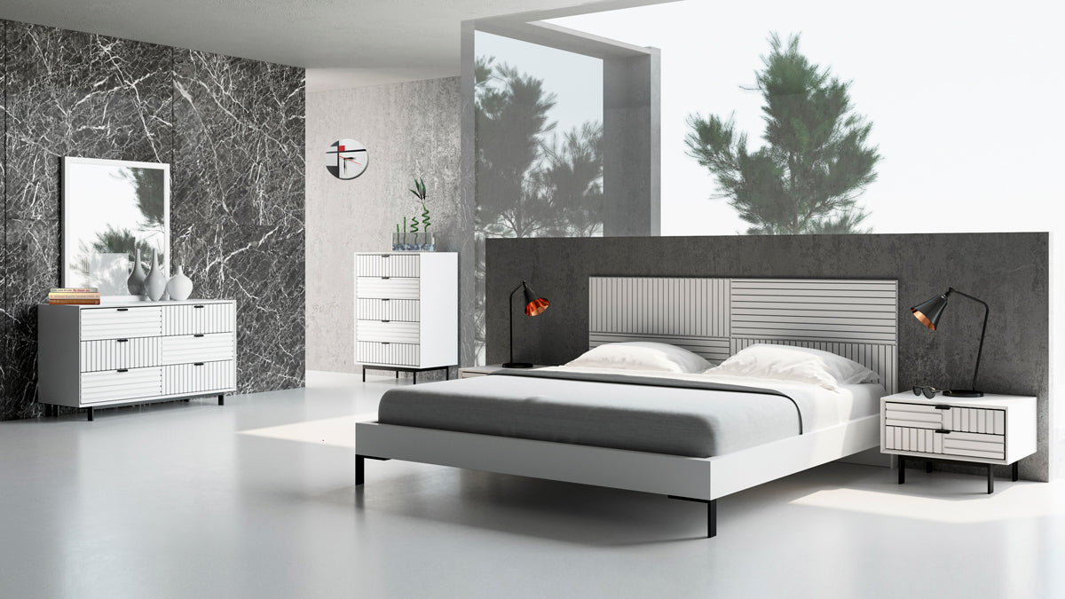 Eastern King Nova Domus Valencia Contemporary White Bedroom Set Model VGMABR-76-SET-EK