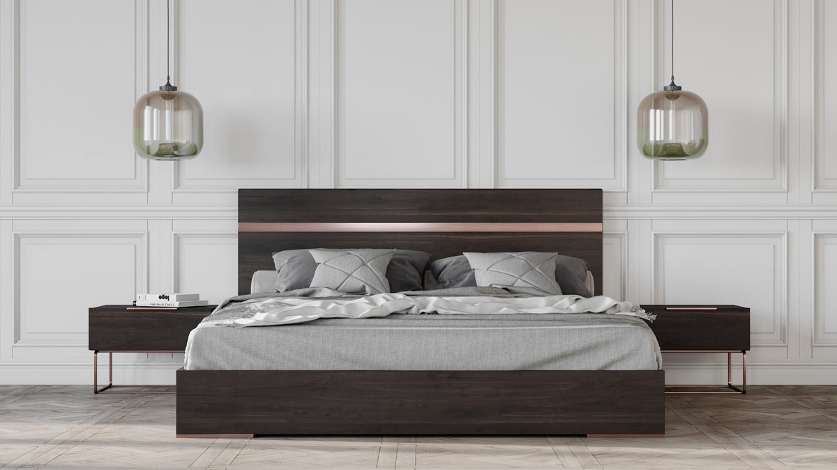 Eastern King Nova Domus Benzon Lit de style italien moderne Dark Rovere Modèle VGACBENZON-BED-EK